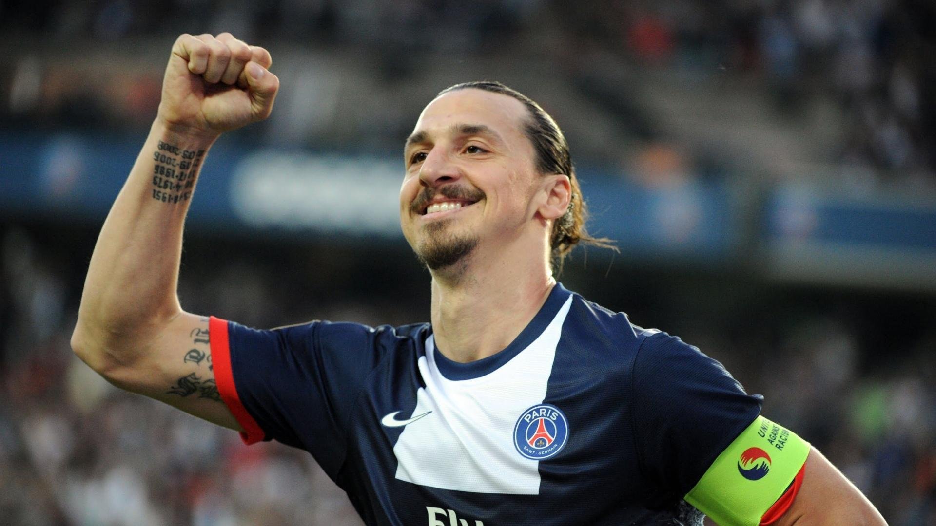 CS2火力全开枪战操作极致精彩，csgo开枪火焰参数